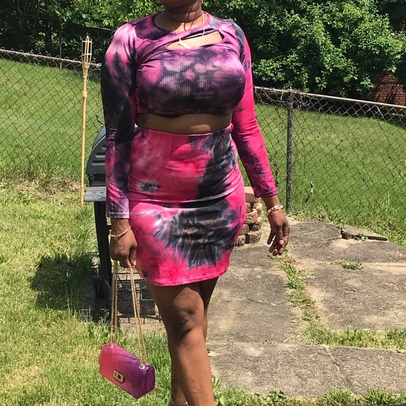 LOVE J Long Sleeve Tie Dye Crop Top & Skirt Set - Picture 3 of 6